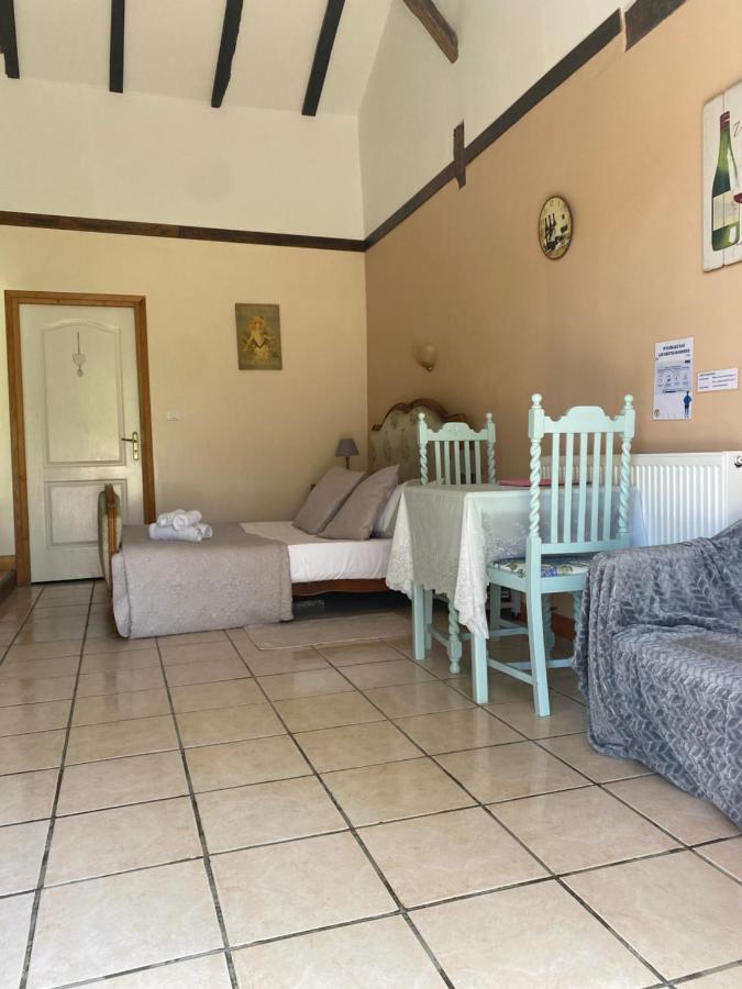 Fonclaire Holidays Mortemart Dış mekan fotoğraf